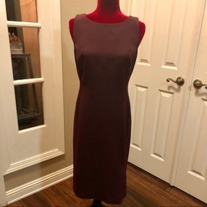 Ann Taylor fitted sleeveless shift dress